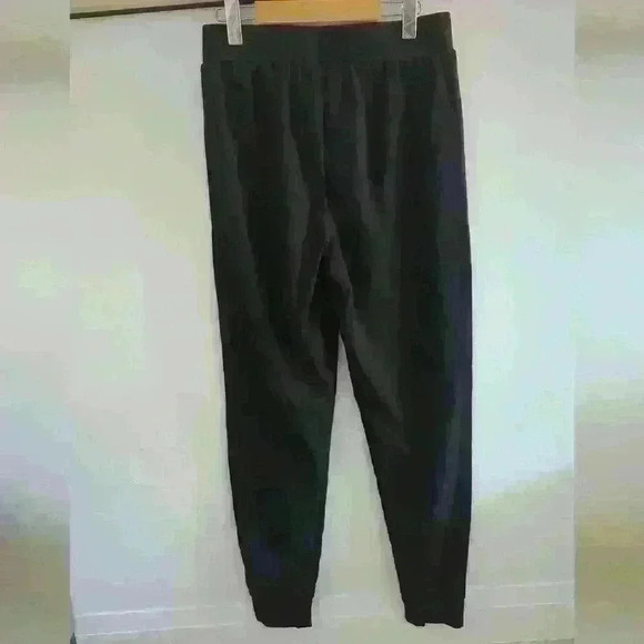 FILAROLA | Women's Black Cotton Knit Mid-Rise Regular  Jogging Pants - Picture 4 of 5